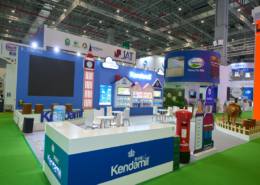 Kendamil's booth construction