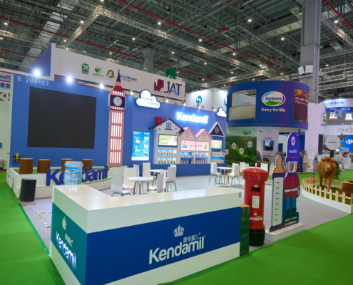 Kendamil's booth construction